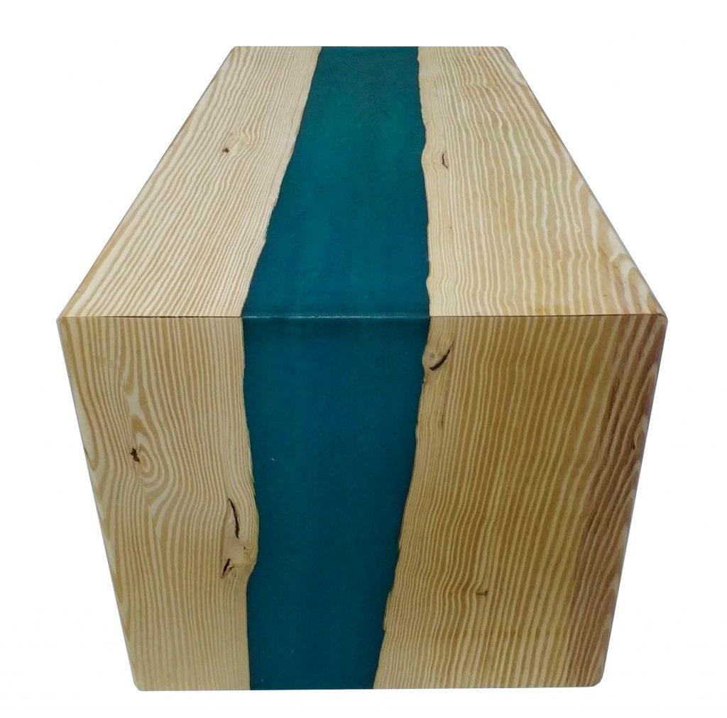 Mesa rio epoxi en cascada madera de pino y resina epoxi verde frontal